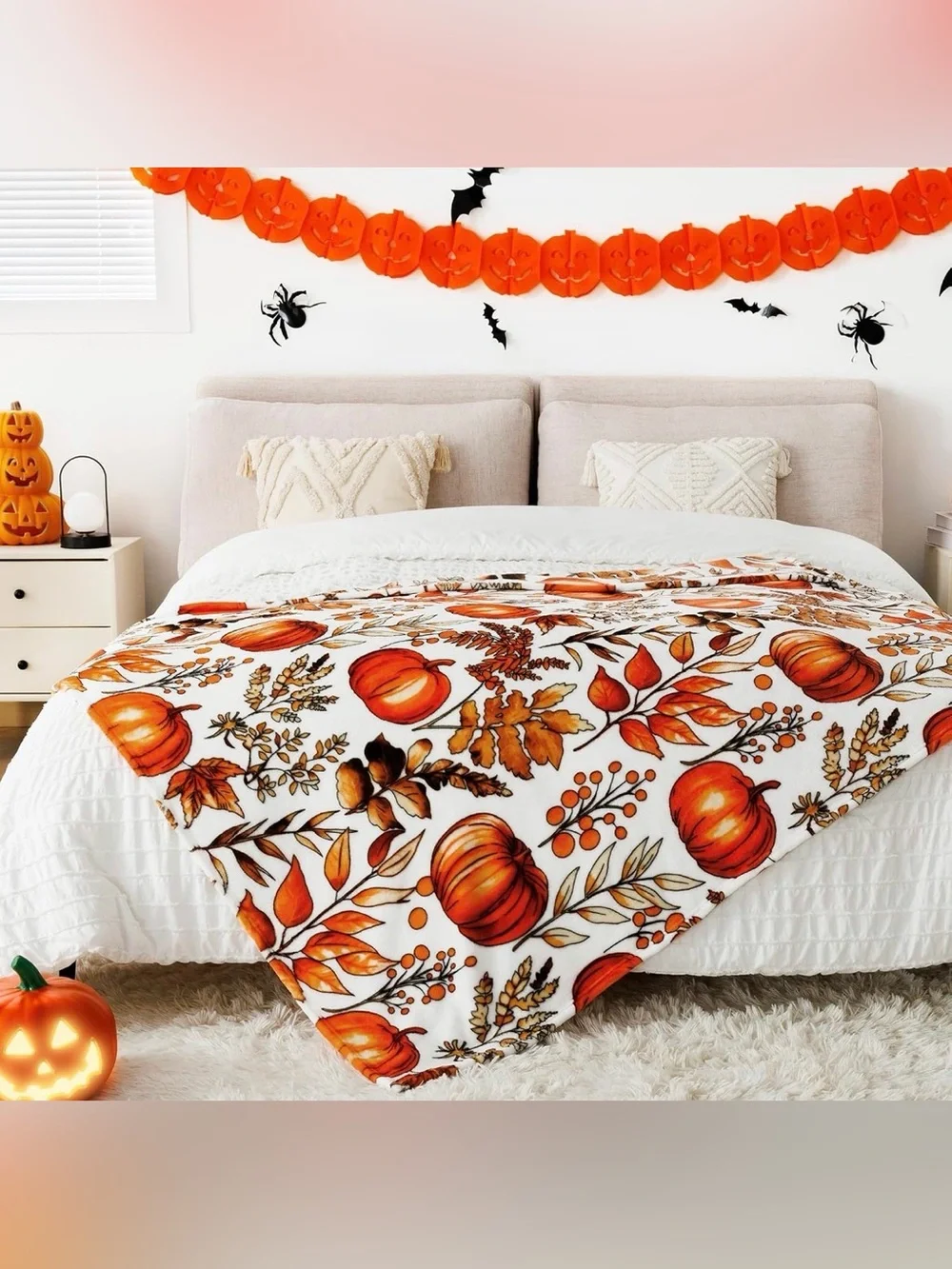 NWT Halloween Throw Blanket Fall Fuzzy Fluffy Cozy Soft Pumpkin Leaves